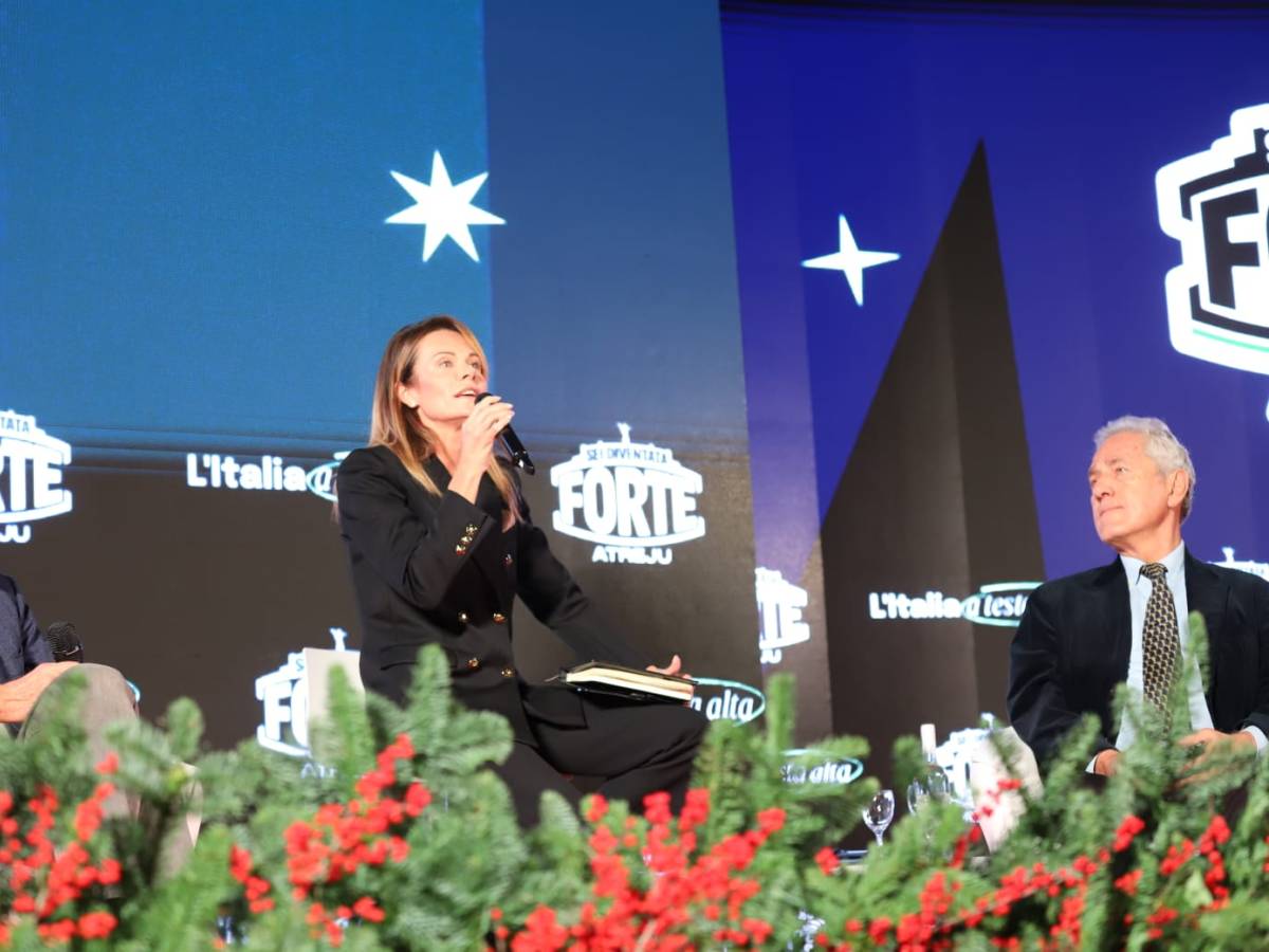 Atreju, Fini: "Per me è un ritorno a casa". Rutelli:  "Rispetto Meloni"