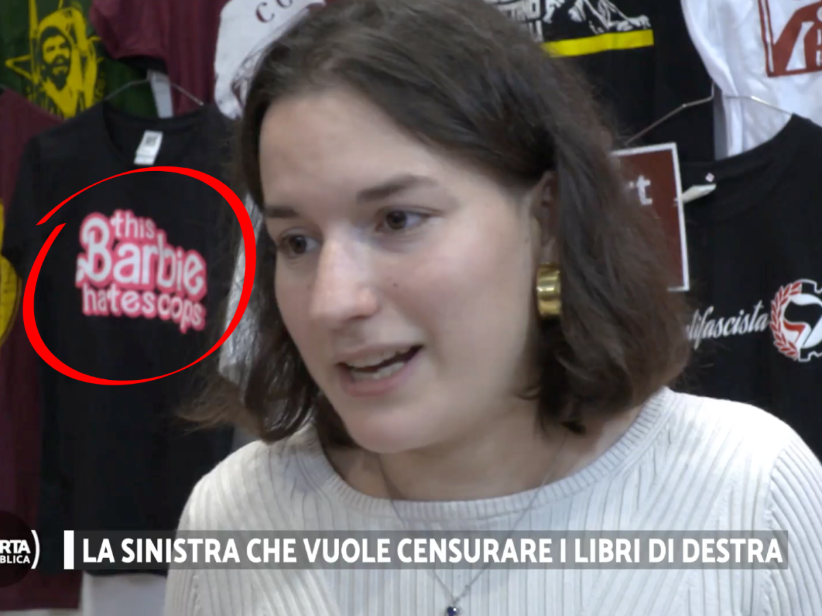 Più libri più liberi, la frase choc: "La violenza va distinta...". E spunta la maglietta anti polizia Più libri più liberi, la frase choc: "La violenza va distinta...". E spunta la maglietta anti polizia