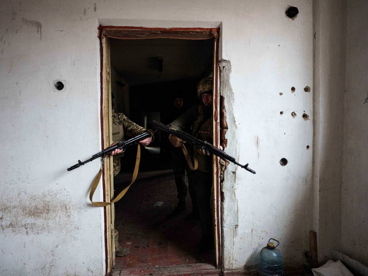 Lavrov: "Risponderemo a eventuale schieramento di truppe europee in Ucraina" Lavrov: "Risponderemo a eventuale schieramento di truppe europee in Ucraina"