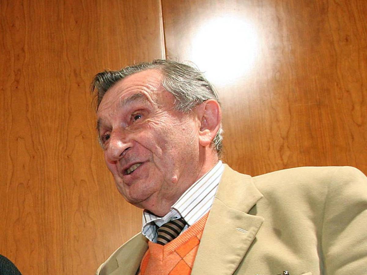 Morto a 100 anni Sergio Flamigni, ex parlamentare e studioso del caso Moro Morto a 100 anni Sergio Flamigni, ex parlamentare e studioso del caso Moro