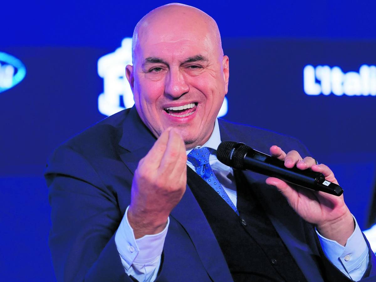 la commovente telefonata di crosetto manettari su crans montana e meloni quindi oggi da Ilgiornale.it la commovente telefonata di crosetto manettari su crans montana e meloni quindi oggi