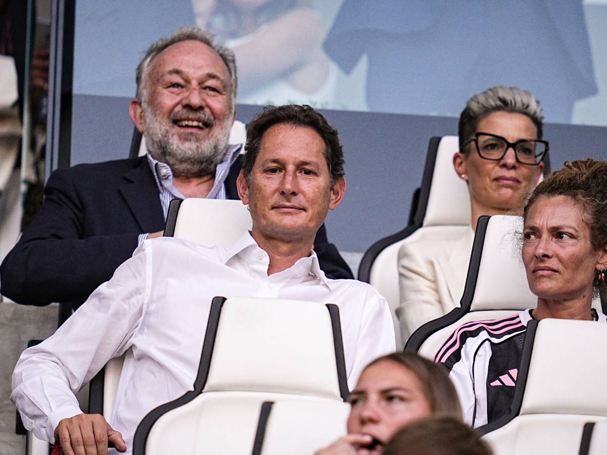 john elkann si tiene la juve ma scatena la rivolta social ecco la reazione dei tifosi bianconeri