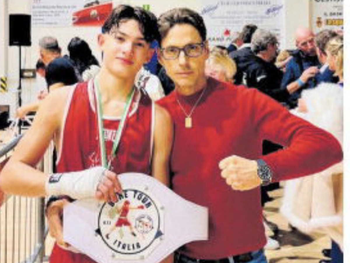 lorenzo sul ring il piccolo berlusconi picchia da grande e s8217allena in periferia da Ilgiornale.it lorenzo sul ring il piccolo berlusconi picchia da grande e s8217allena in periferia