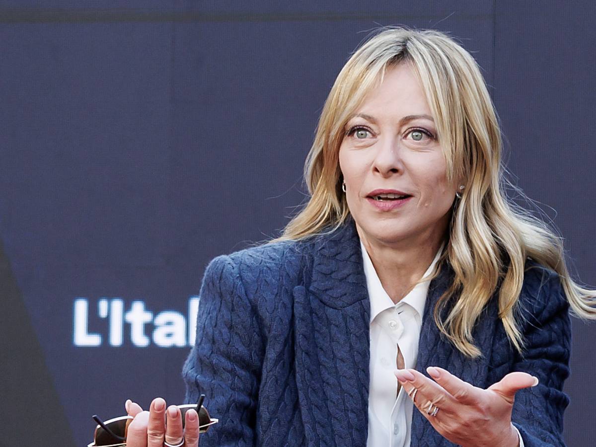 meloni silura schlein come nanni moretti abbiamo unito noi il campo largo da Ilgiornale.it meloni silura schlein come nanni moretti abbiamo unito noi il campo largo