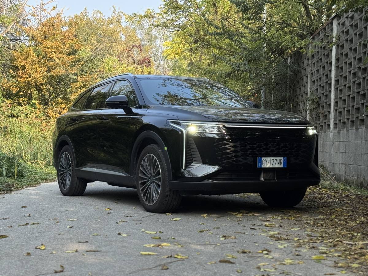 Omoda 9, il nuovo SUV cinese elettrificato ad un prezzo competitivo Omoda 9, il nuovo SUV cinese elettrificato ad un prezzo competitivo