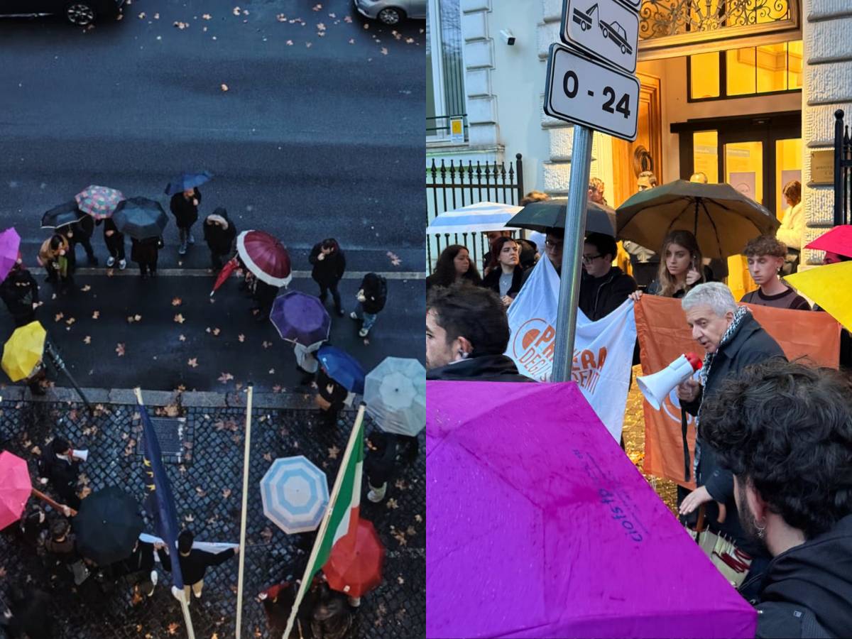 l asse studenti sinistra fa flop solo una ventina i contestatori anti bernini la foto che gela conte da Ilgiornale.it l asse studenti sinistra fa flop solo una ventina i contestatori anti bernini la foto che gela conte