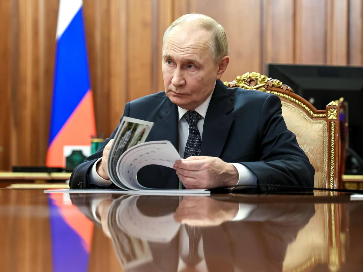 l insulto choc di putin i leader ue maiali approfittatori zelensky mosca prepara un altro anno di guerra da Ilgiornale.it l insulto choc di putin i leader ue maiali approfittatori zelensky mosca prepara un altro anno di guerra