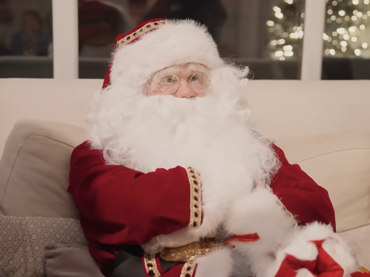 il super bomber si veste da babbo natale ecco chi 232 da Ilgiornale.it il super bomber si veste da babbo natale ecco chi 232