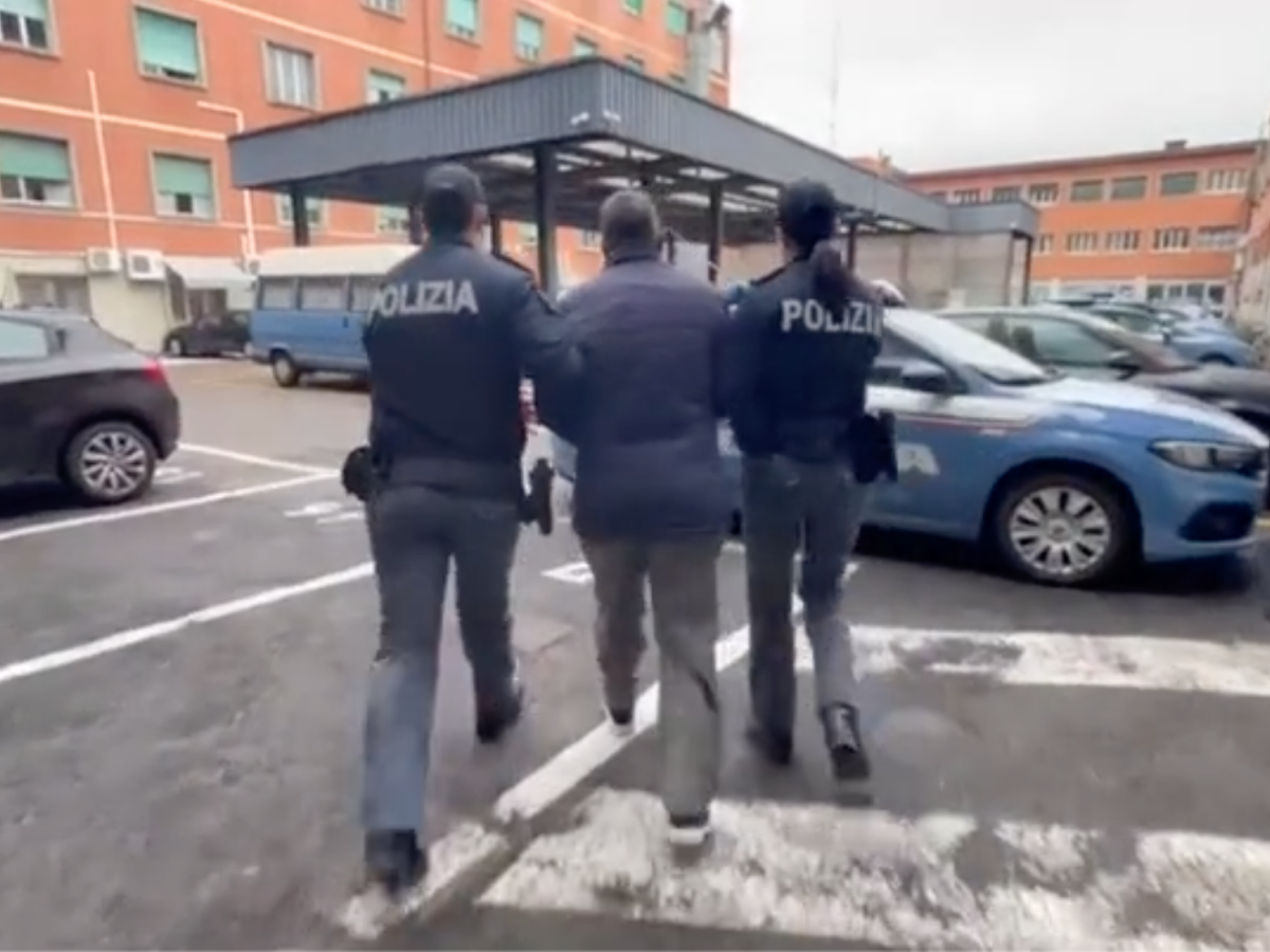 prima espulso poi chiede asilo da clandestino cos236 hanno scoperto il bengalese da Ilgiornale.it prima espulso poi chiede asilo da clandestino cos236 hanno scoperto il bengalese