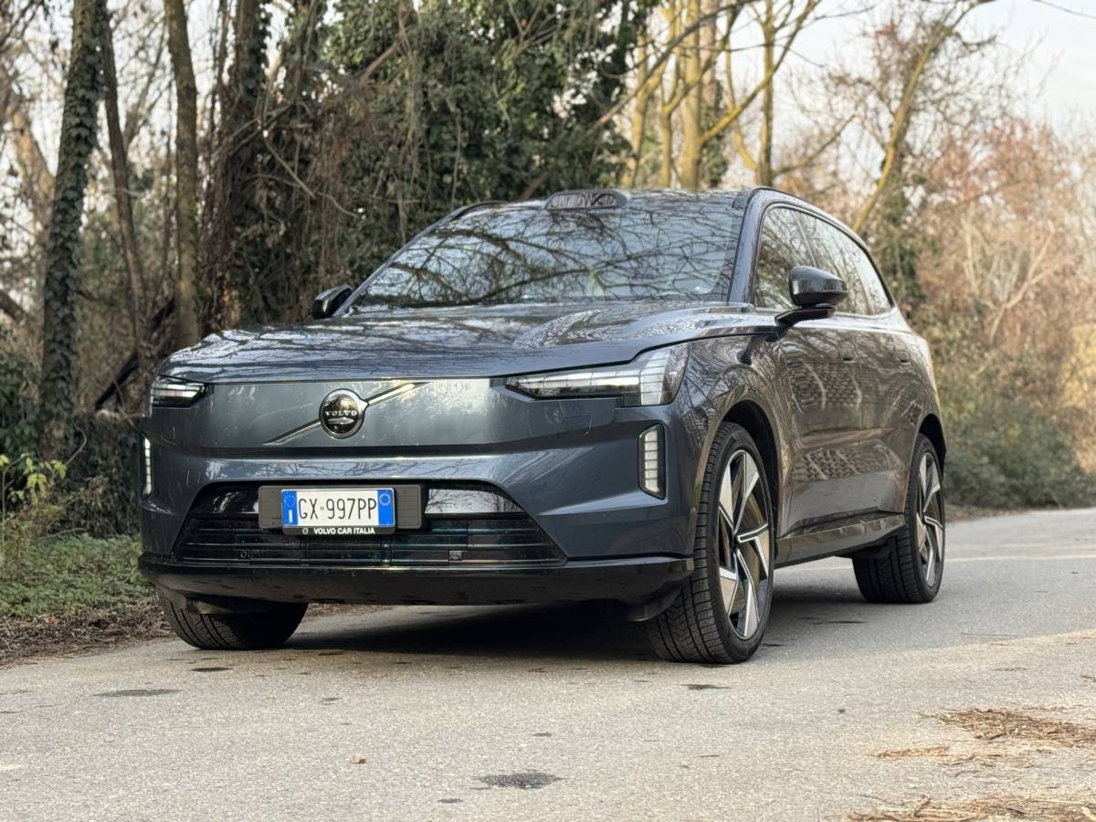 Volvo EX90, la gallery del nuovo SUV elettrico dall'incredibile comfort 8