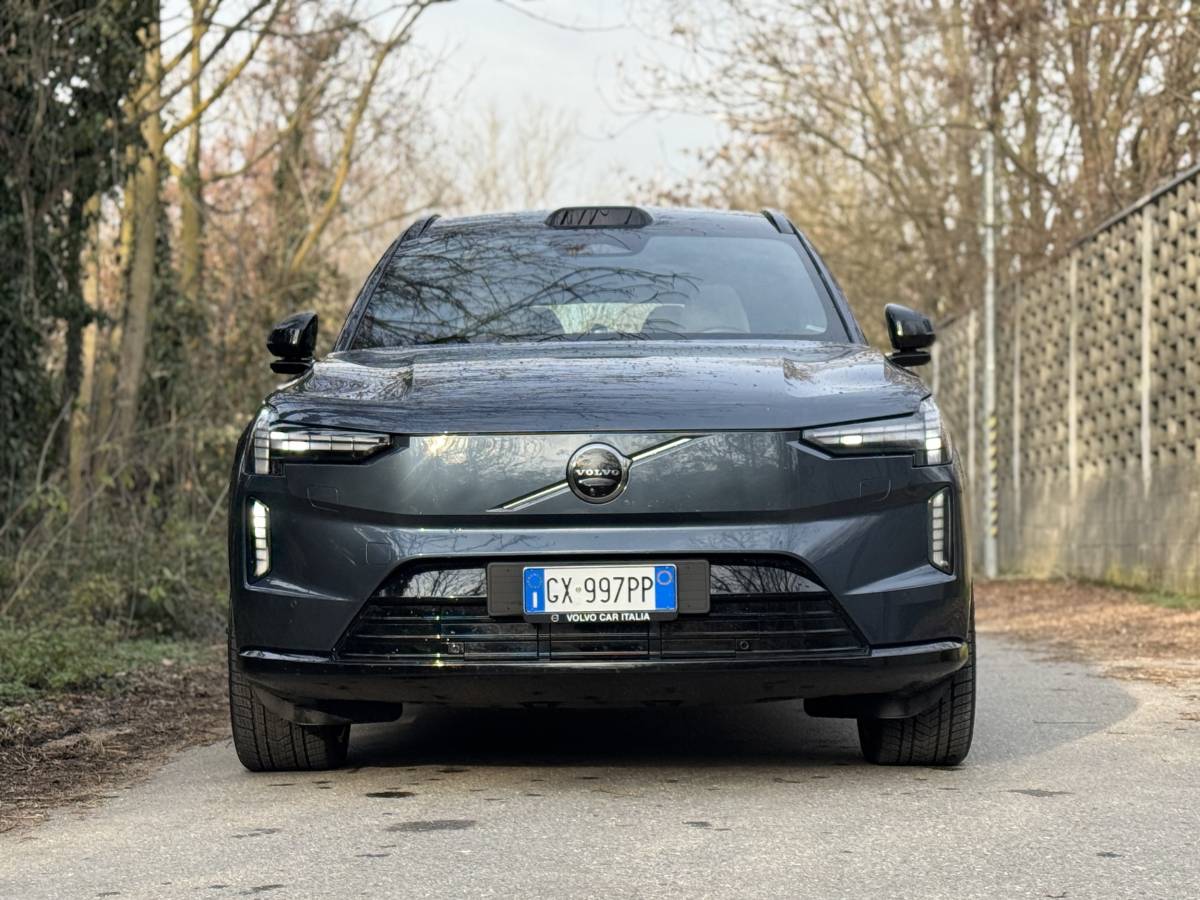 Volvo EX90, la gallery del nuovo SUV elettrico dall'incredibile comfort 9