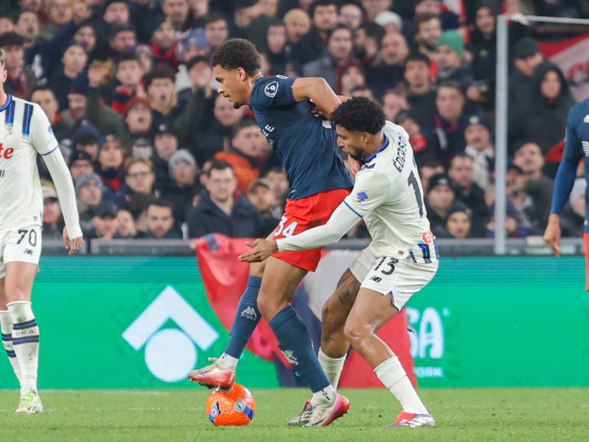 L’Atalanta batte 1 0 il Genoa rimasto in dieci dopo 3 minuti. Decide nel recupero Hien