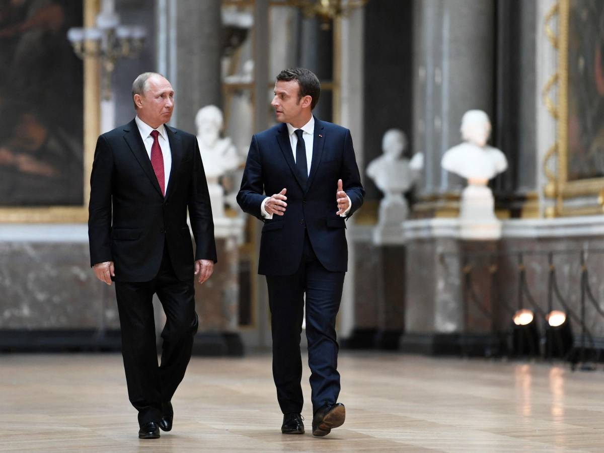 Putin bluffa ma non arretra. Ora vuole il duello con Macron Putin bluffa ma non arretra. Ora vuole il duello con Macron