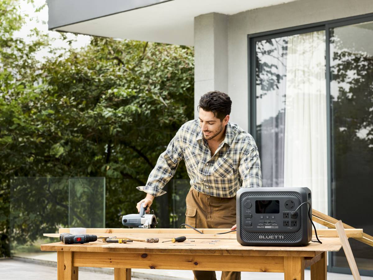 Bluetti Elite 300