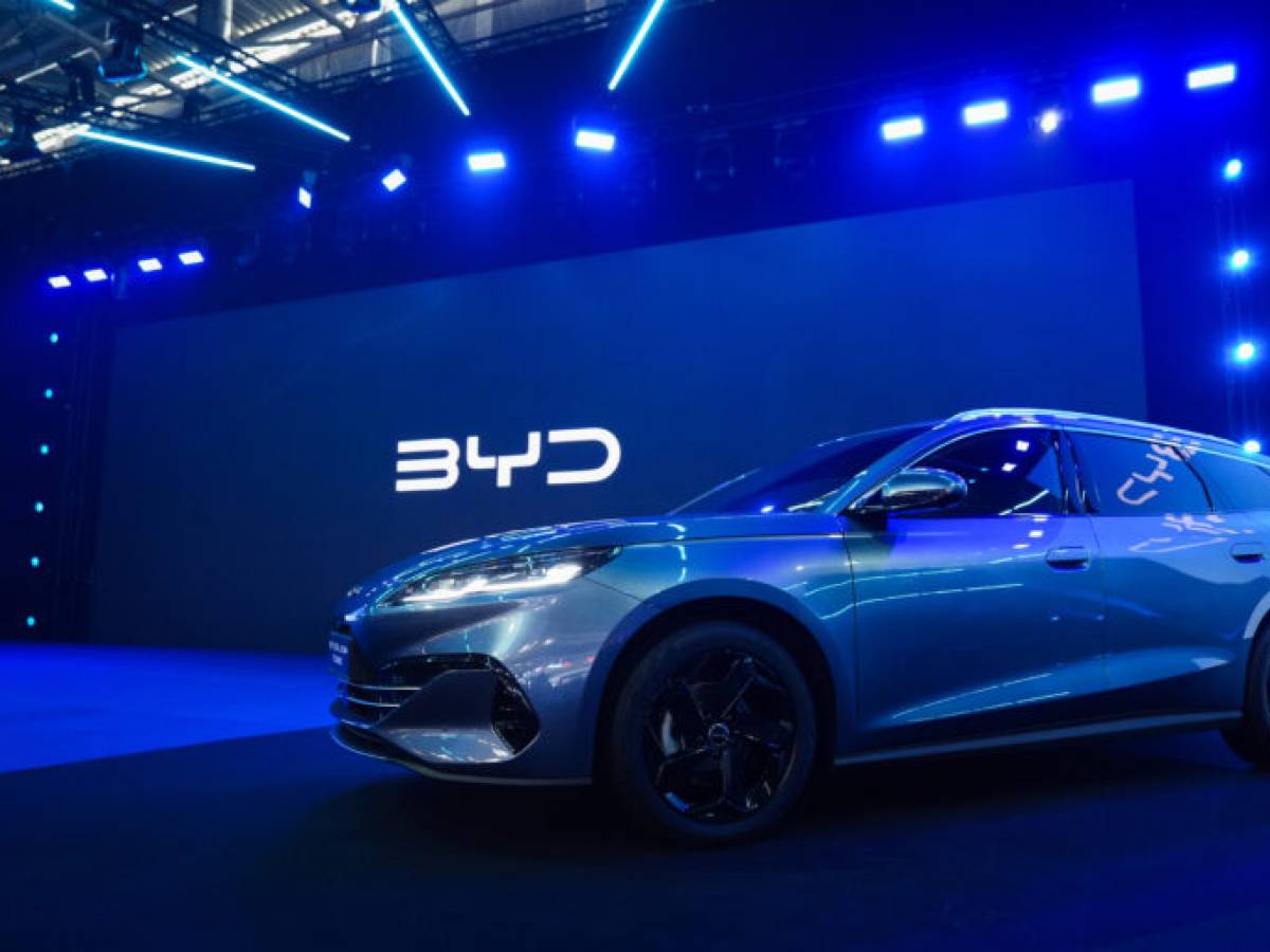 byd corre e fa mangiare la polvere anche a tesla da Ilgiornale.it byd corre e fa mangiare la polvere anche a tesla