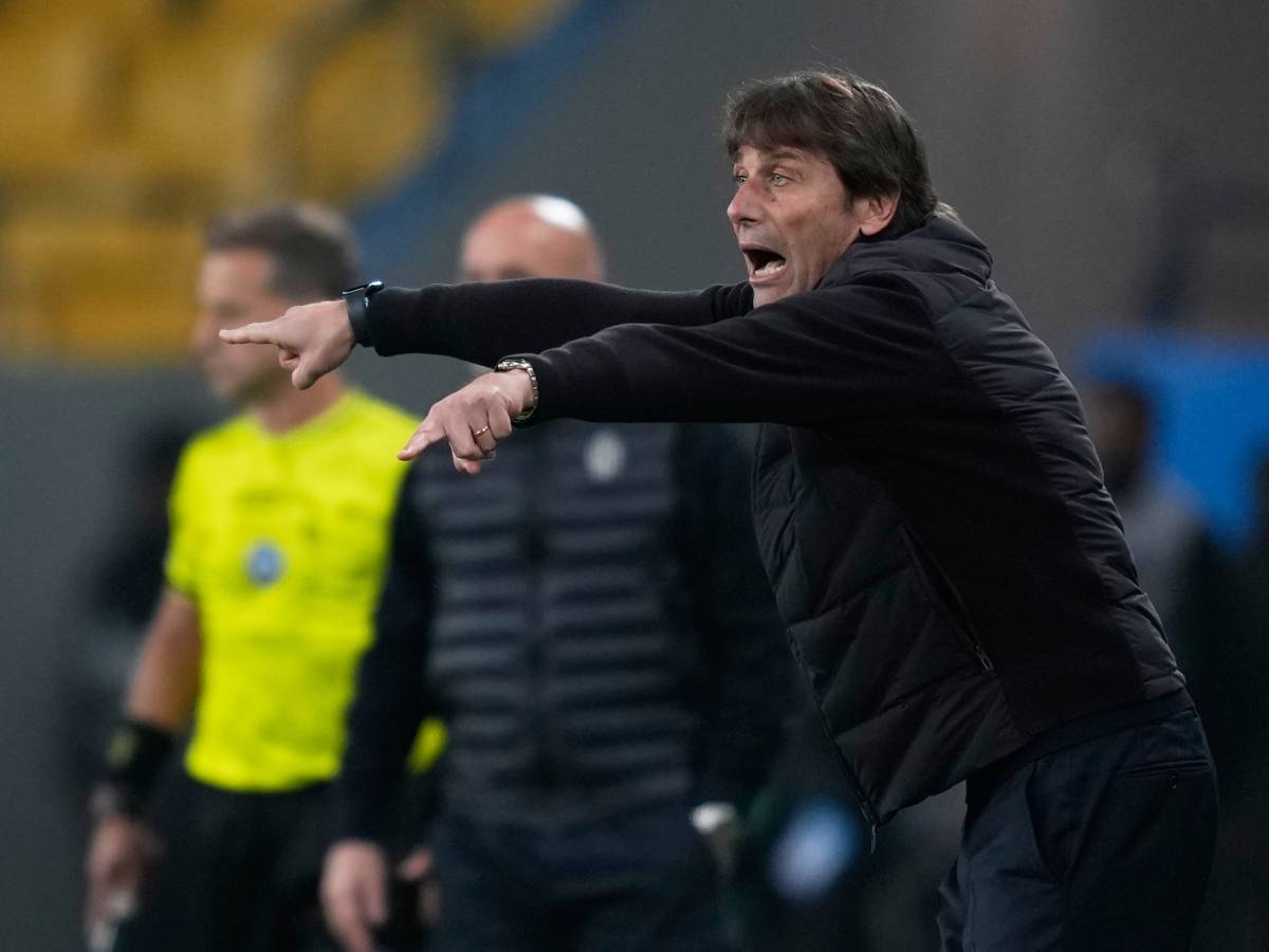 napoli i campioni d italia possono regalare il bis ai tifosi partenopei da Ilgiornale.it napoli i campioni d italia possono regalare il bis ai tifosi partenopei