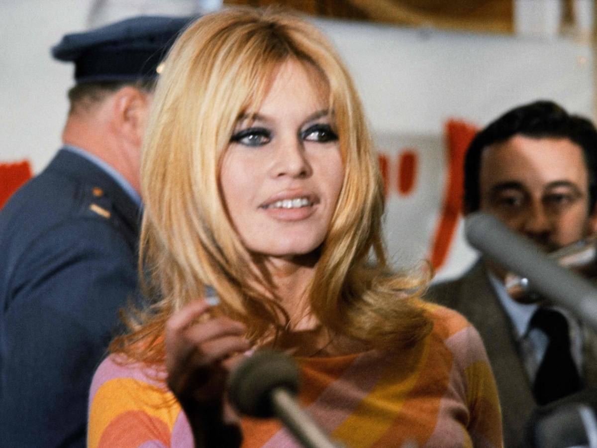 Brigitte Bardot, l’omaggio di Santanchè: "Fu molto più di un’icona" Brigitte Bardot, l’omaggio di Santanchè: "Fu molto più di un’icona"