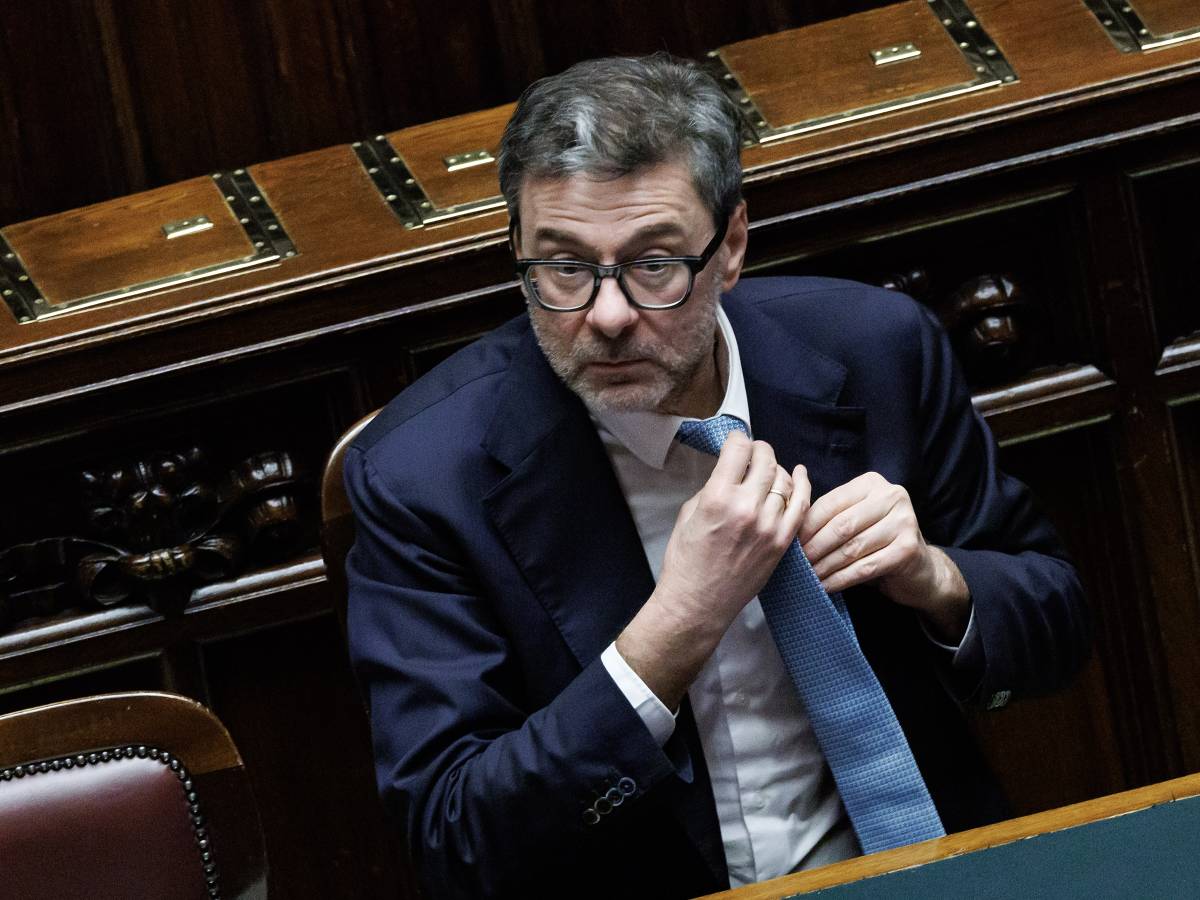 Omaggio pubblico al ministro che senza tante smancerie ha riportato i conti entro i binari Omaggio pubblico al ministro che senza tante smancerie ha riportato i conti entro i binari