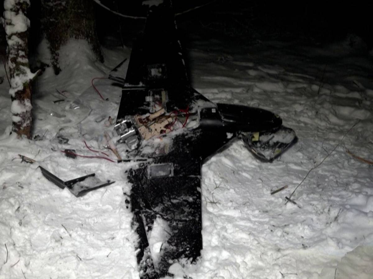 mosca insiste raid ucraino contro la villa di putin ecco le prove da Ilgiornale.it mosca insiste raid ucraino contro la villa di putin ecco le prove