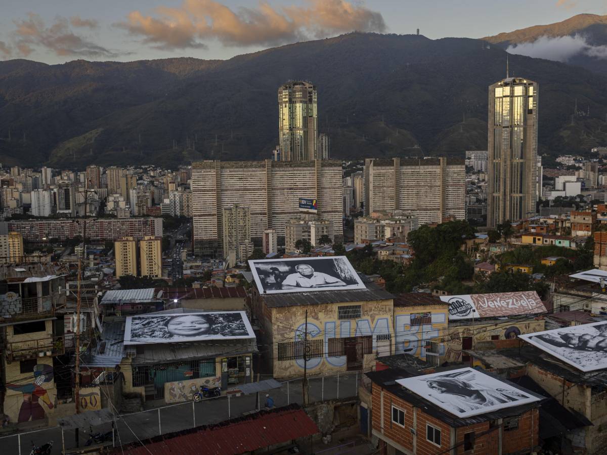 venezuela forti esplosioni nella notte udite a caracas da Ilgiornale.it venezuela forti esplosioni nella notte udite a caracas