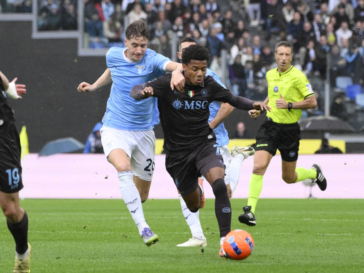 un napoli dominante schianta la lazio 2 0 tre espulsi in un finale nervoso da Ilgiornale.it un napoli dominante schianta la lazio 2 0 tre espulsi in un finale nervoso