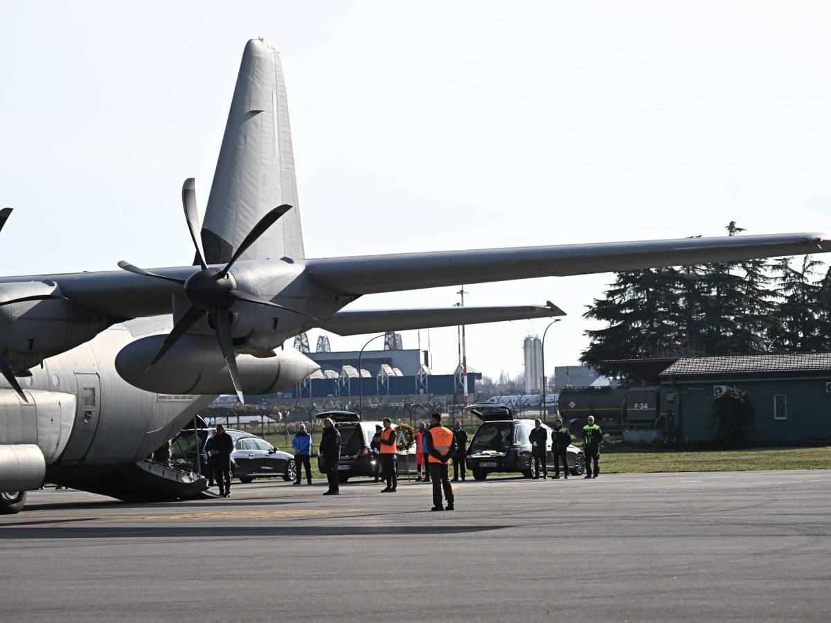 le lacrime su quelle bare sono un dolore universale da Ilgiornale.it le lacrime su quelle bare sono un dolore universale