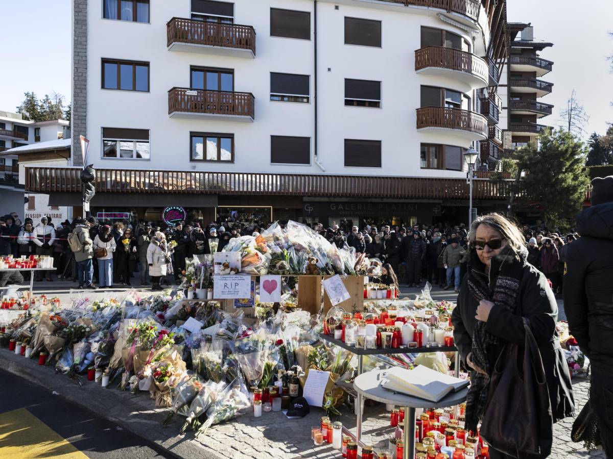crans montana l ultimo schiaffo alle famiglie delle vittime un aiuto di 10mila franchi da Ilgiornale.it crans montana l ultimo schiaffo alle famiglie delle vittime un aiuto di 10mila franchi