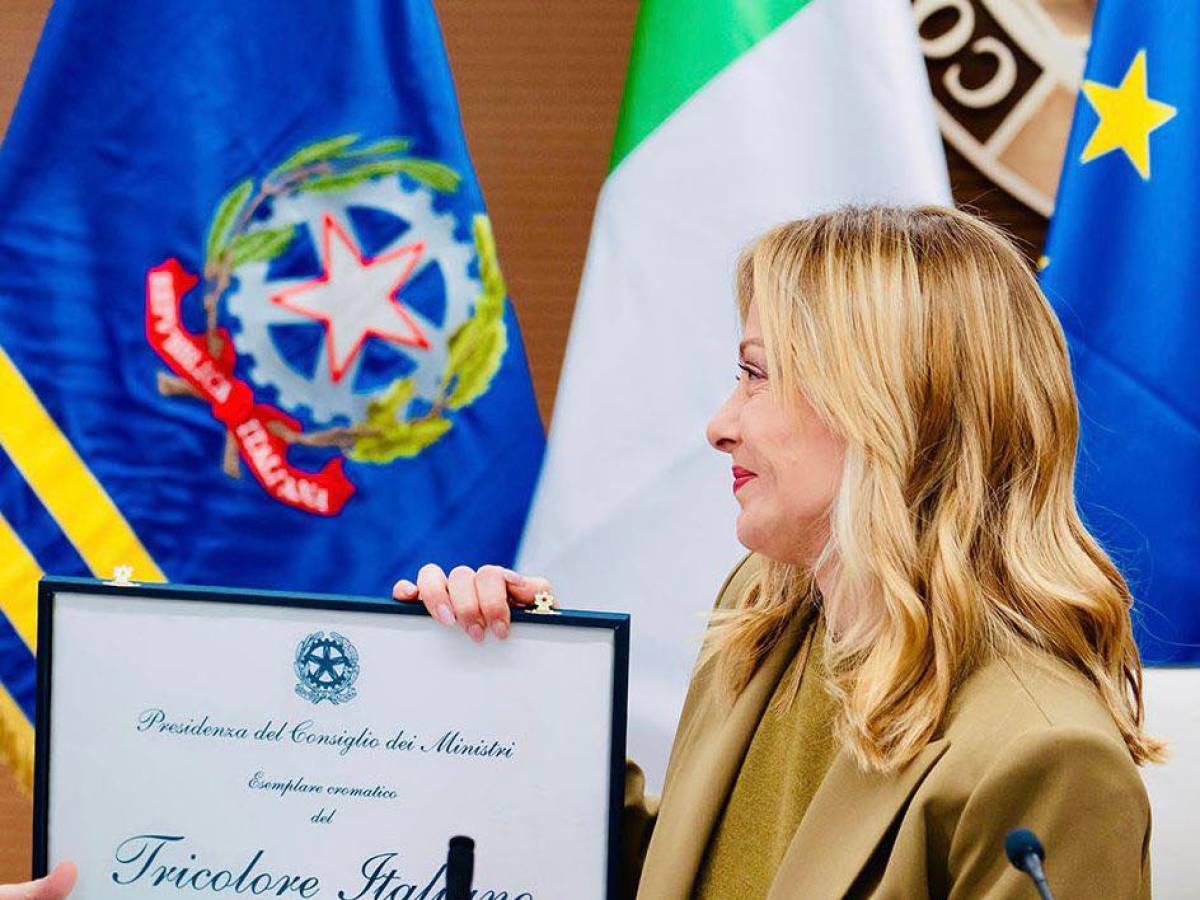 festa del tricolore mattarella nella bandiera le basi della nostra civilt224 meloni 200 la nostra storia da Ilgiornale.it festa del tricolore mattarella nella bandiera le basi della nostra civilt224 meloni 200 la nostra storia