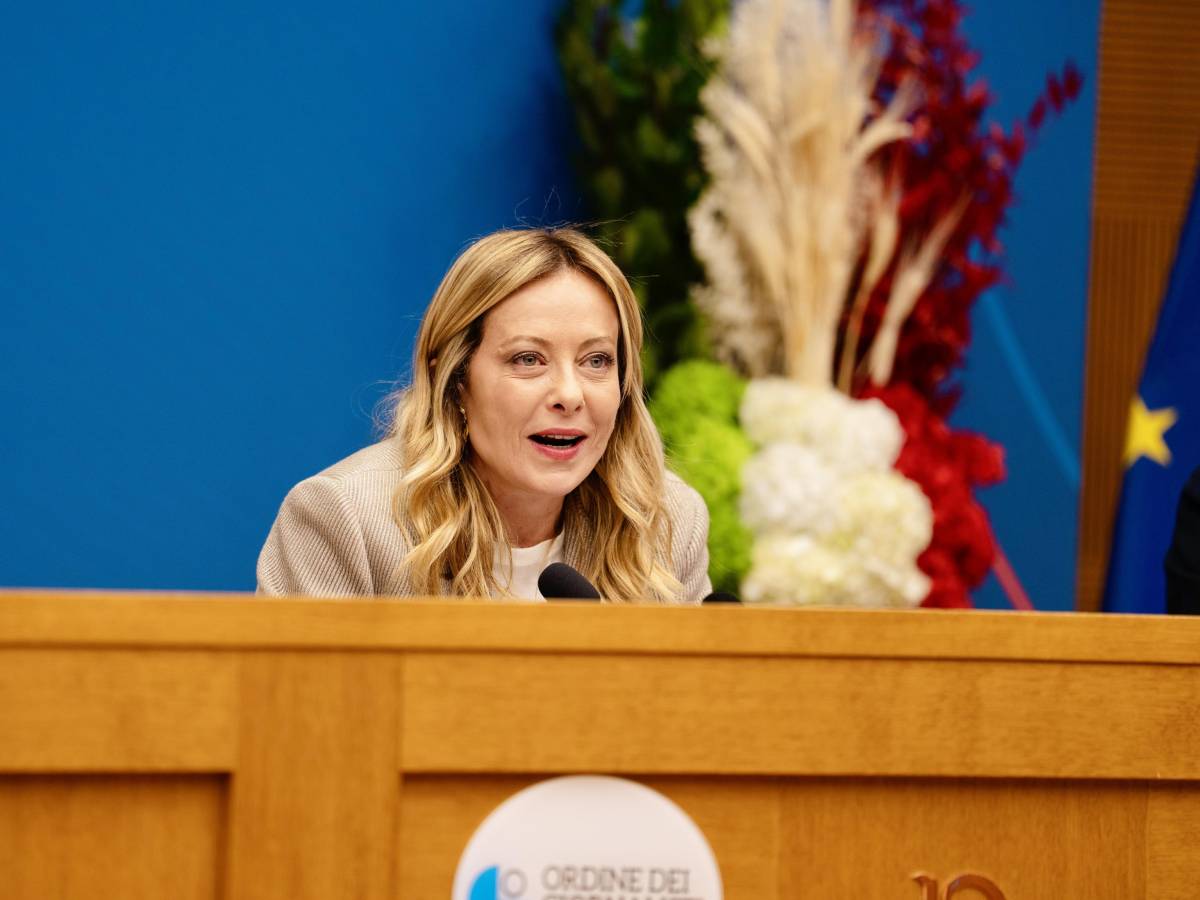 sempre dalla parte sbagliata storia la lezione di meloni alla sinistra pro maduro da Ilgiornale.it sempre dalla parte sbagliata storia la lezione di meloni alla sinistra pro maduro