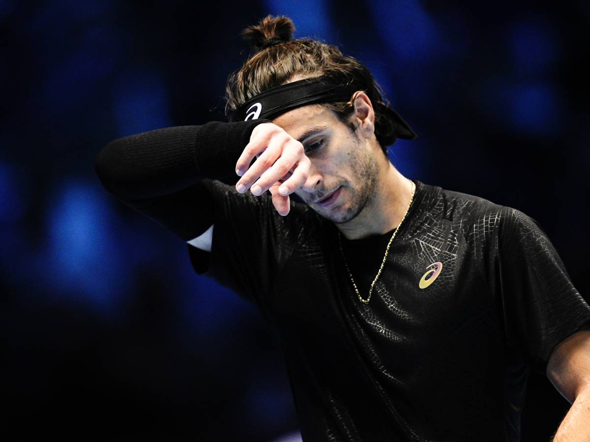 Atp Honk Kong, Musetti tradito da un problema al braccio: Bublik vince la finale in due set Atp Honk Kong, Musetti tradito da un problema al braccio: Bublik vince la finale in due set