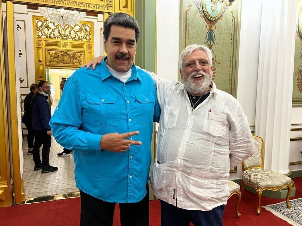 lezione del cattivo maestro amico di maduro insulti alla venezuelana in festa per la libert224 da Ilgiornale.it lezione del cattivo maestro amico di maduro insulti alla venezuelana in festa per la libert224