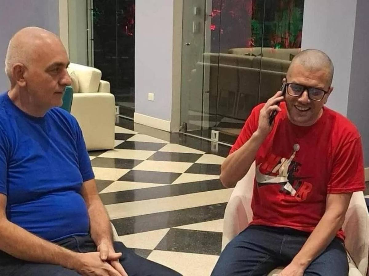 la rasatura la liberazione poi le prime parole di trentini non sapevo di maduro e burl242 chiama la figlia da Ilgiornale.it la rasatura la liberazione poi le prime parole di trentini non sapevo di maduro e burl242 chiama la figlia