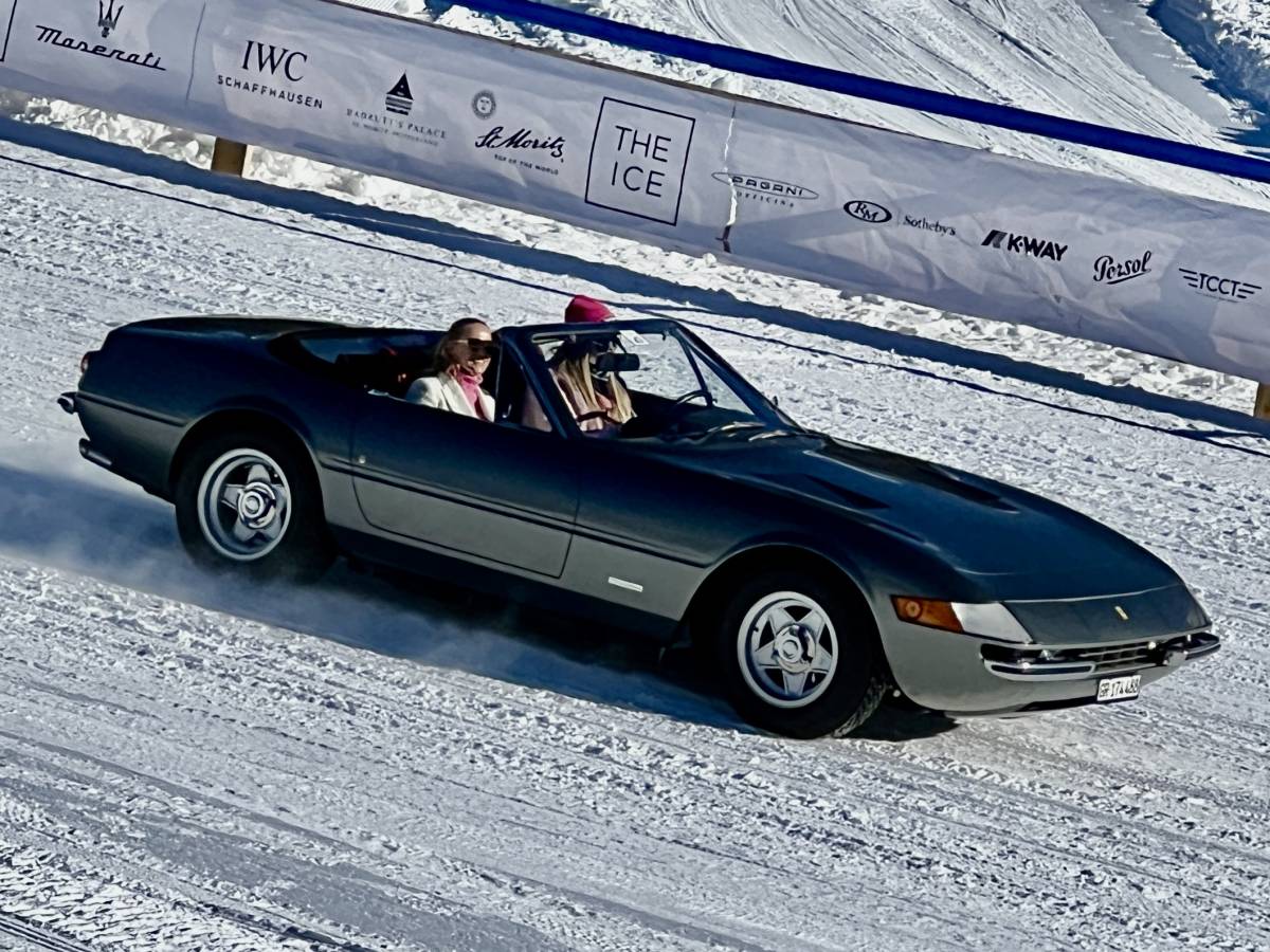 st moritz capolavori su ruote danzano sul lago ghiacciato da Ilgiornale.it st moritz capolavori su ruote danzano sul lago ghiacciato