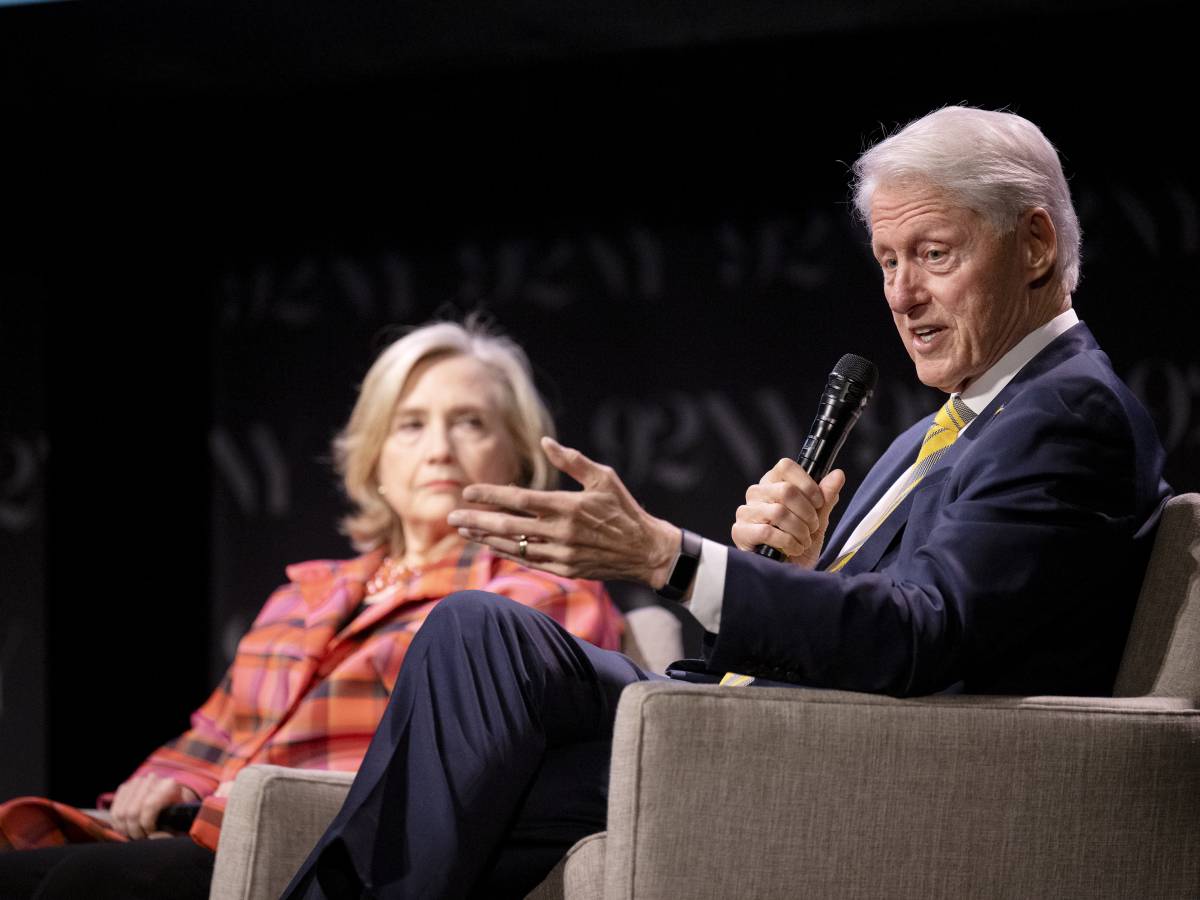 Caso Epstein, Bill e Hillary Clinton rifiutano di testimoniare Caso Epstein, Bill e Hillary Clinton rifiutano di testimoniare