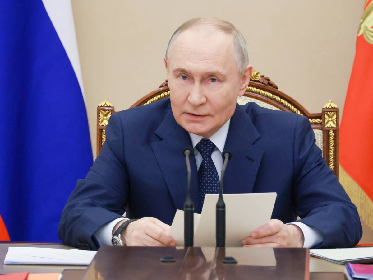 Il tariffario della guerra ibrida di Putin: graffiti a pochi dollari, telecamere a 400, omicidi a 10mila Il tariffario della guerra ibrida di Putin: graffiti a pochi dollari, telecamere a 400, omicidi a 10mila