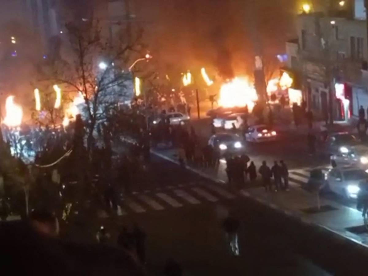 aiuta l iran a catturare i manifestanti l accusa contro l azienda hi tech cinese da Ilgiornale.it aiuta l iran a catturare i manifestanti l accusa contro l azienda hi tech cinese