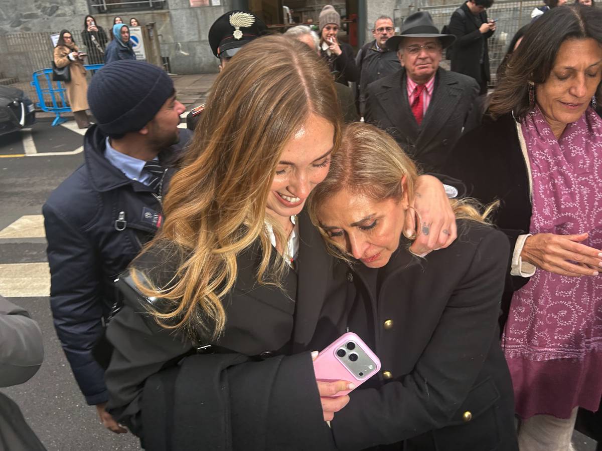 mi riprendo la mia vita quel grazie ai follower e il veleno della lucarelli da Ilgiornale.it mi riprendo la mia vita quel grazie ai follower e il veleno della lucarelli