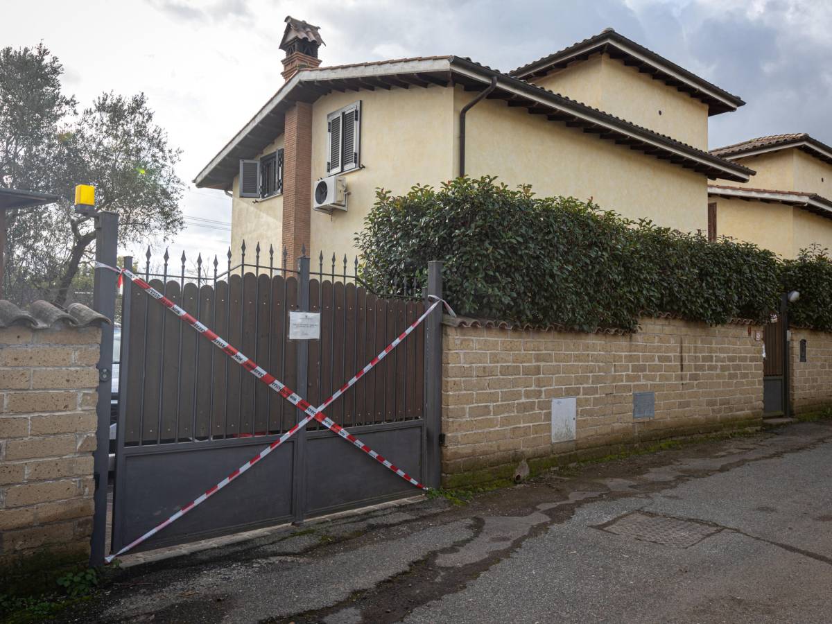 il luminol i sommozzatori nel lago i tabulati a che punto sono le ricerche di federica torzullo da Ilgiornale.it il luminol i sommozzatori nel lago i tabulati a che punto sono le ricerche di federica torzullo