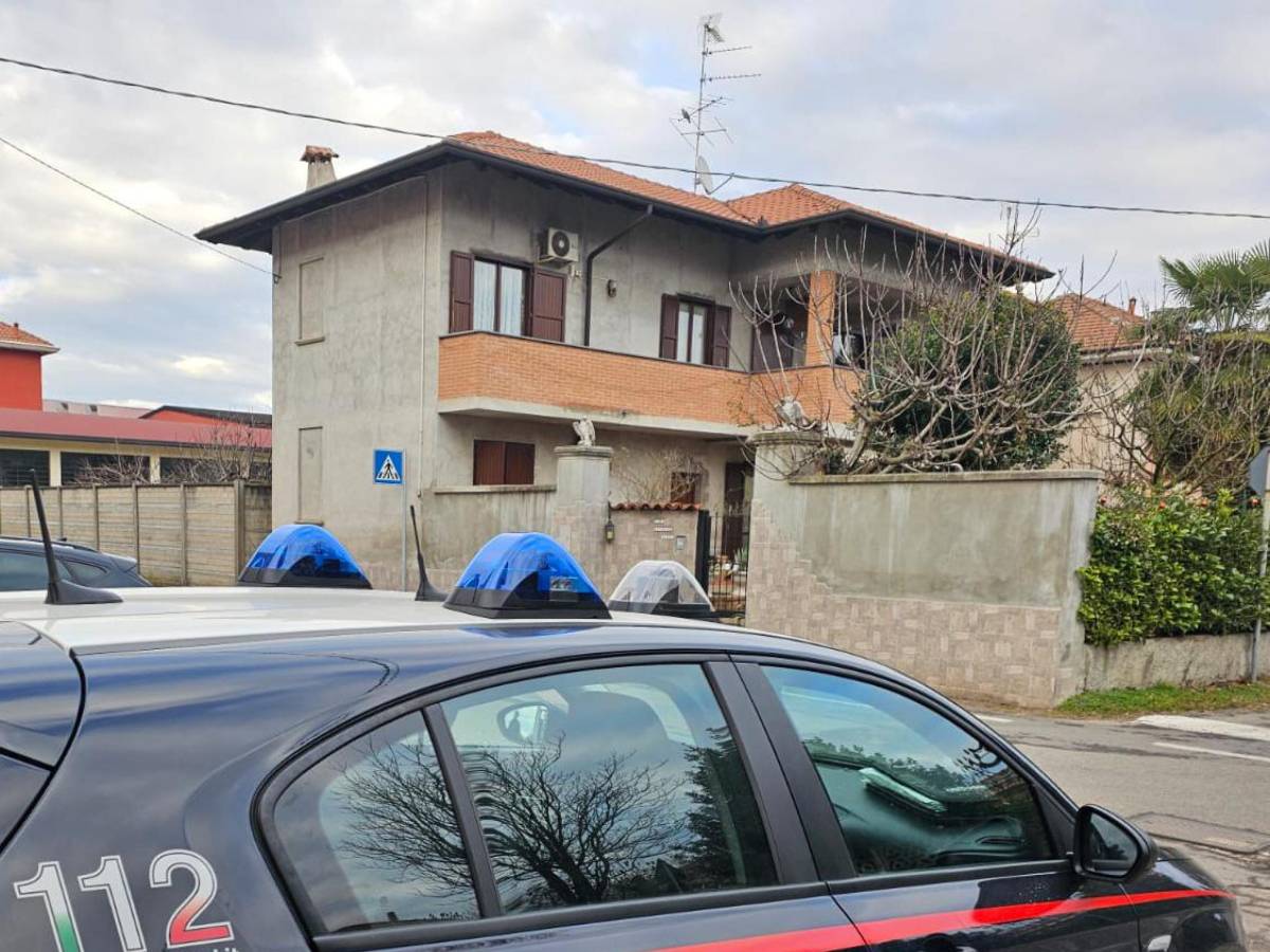 l ipotesi della legittima difesa tutto quello che si sa sul delitto di lonate pozzolo da Ilgiornale.it l ipotesi della legittima difesa tutto quello che si sa sul delitto di lonate pozzolo