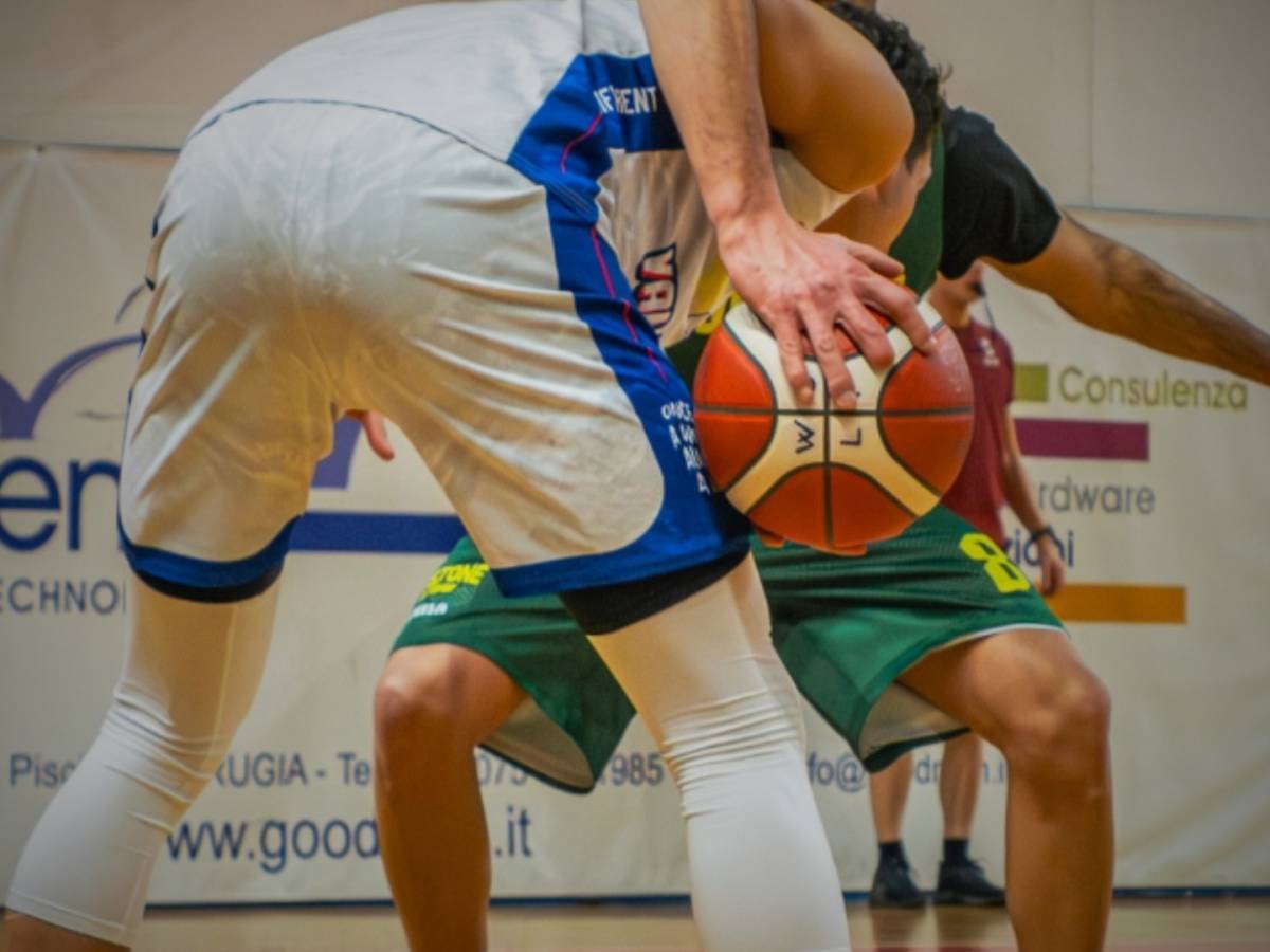 dagli spalti insulti agli arbitri la rivoluzione verranno puniti i figli dei genitori ultras da Ilgiornale.it dagli spalti insulti agli arbitri la rivoluzione verranno puniti i figli dei genitori ultras