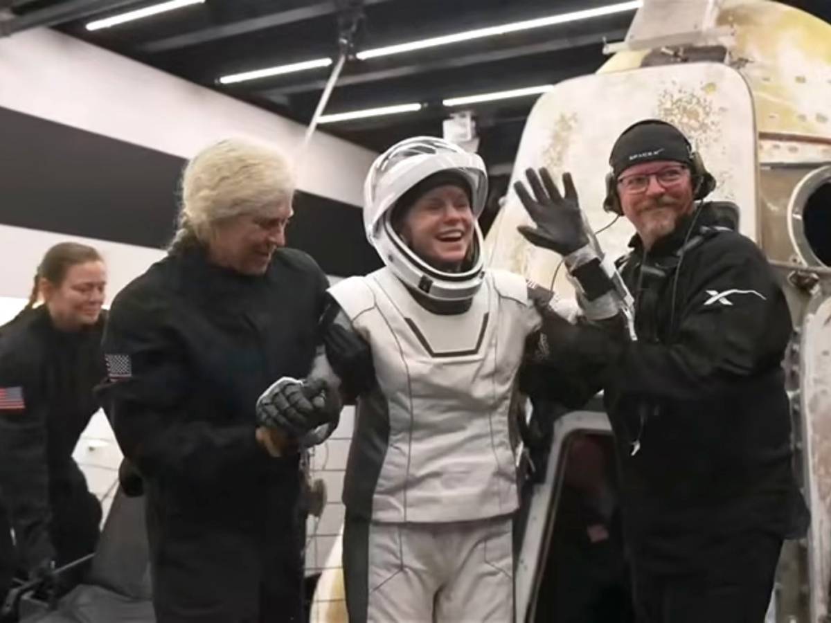 prima evacuazione medica della stazione spaziale rientrati sulla terra quattro astronauti da Ilgiornale.it prima evacuazione medica della stazione spaziale rientrati sulla terra quattro astronauti