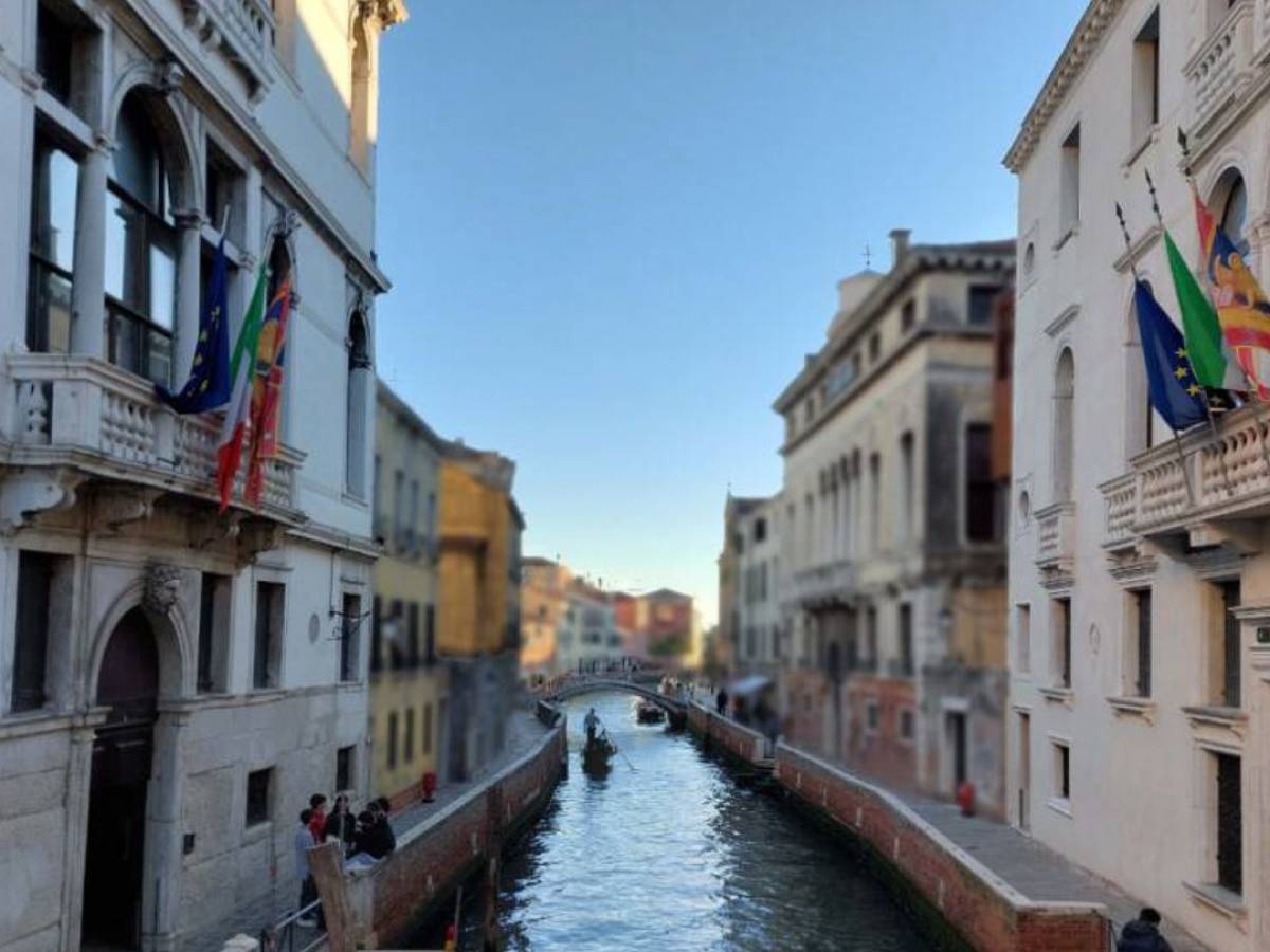 lezioni sulla palestina a scuola bufera sul liceo marco polo educazione civica senza pluralismo da Ilgiornale.it lezioni sulla palestina a scuola bufera sul liceo marco polo educazione civica senza pluralismo