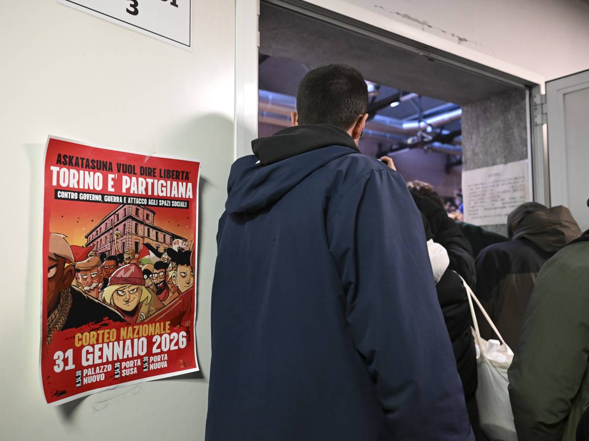 "Vogliamo prenderci tutta la città". La strategia paramilitare di Askatasuna