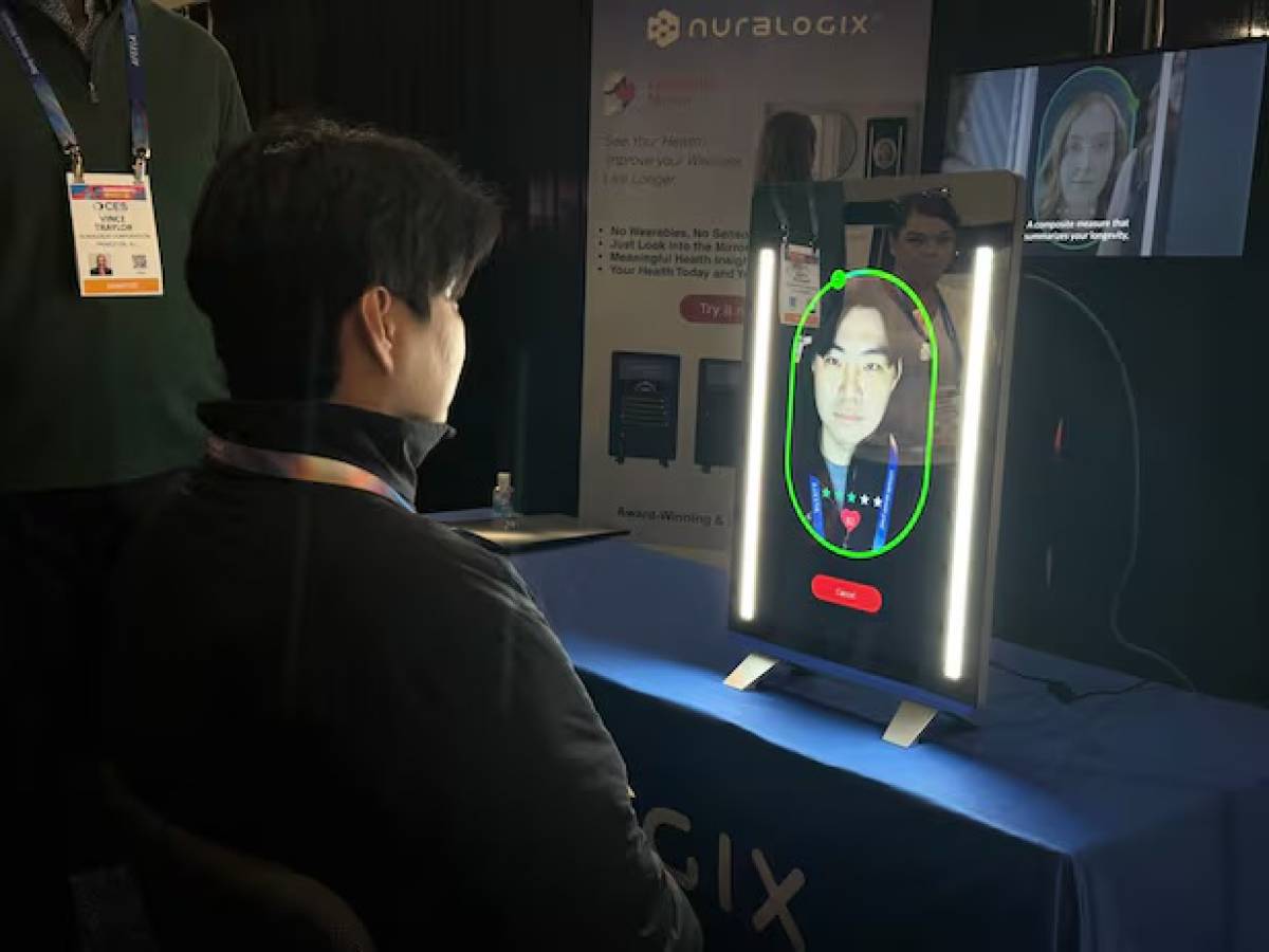 Il futuro della prevenzione è in bagno. Dal CES 2026 alla TAC sotto la doccia Posta