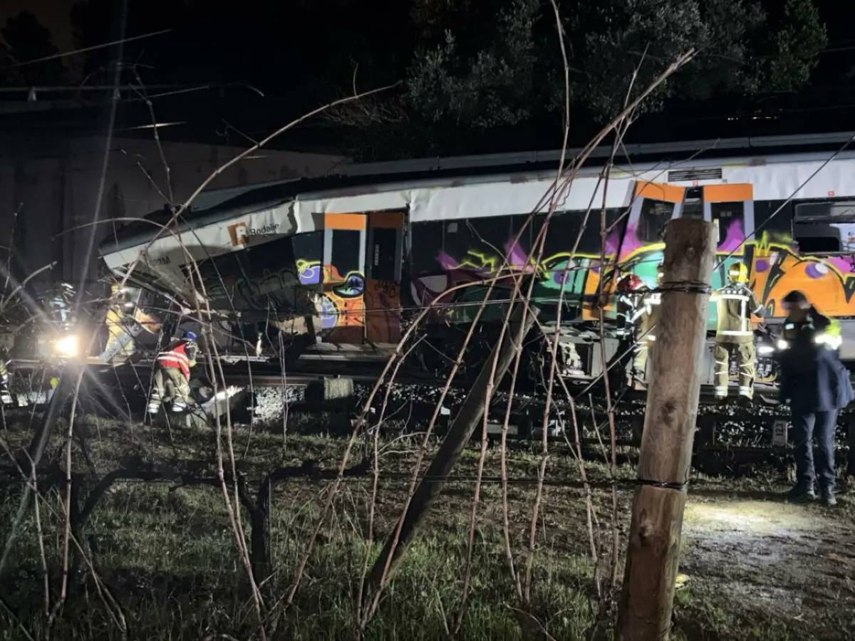 spagna un altro incidente ferroviario deragliato un treno un morto e una ventina di feriti da Ilgiornale.it spagna un altro incidente ferroviario deragliato un treno un morto e una ventina di feriti