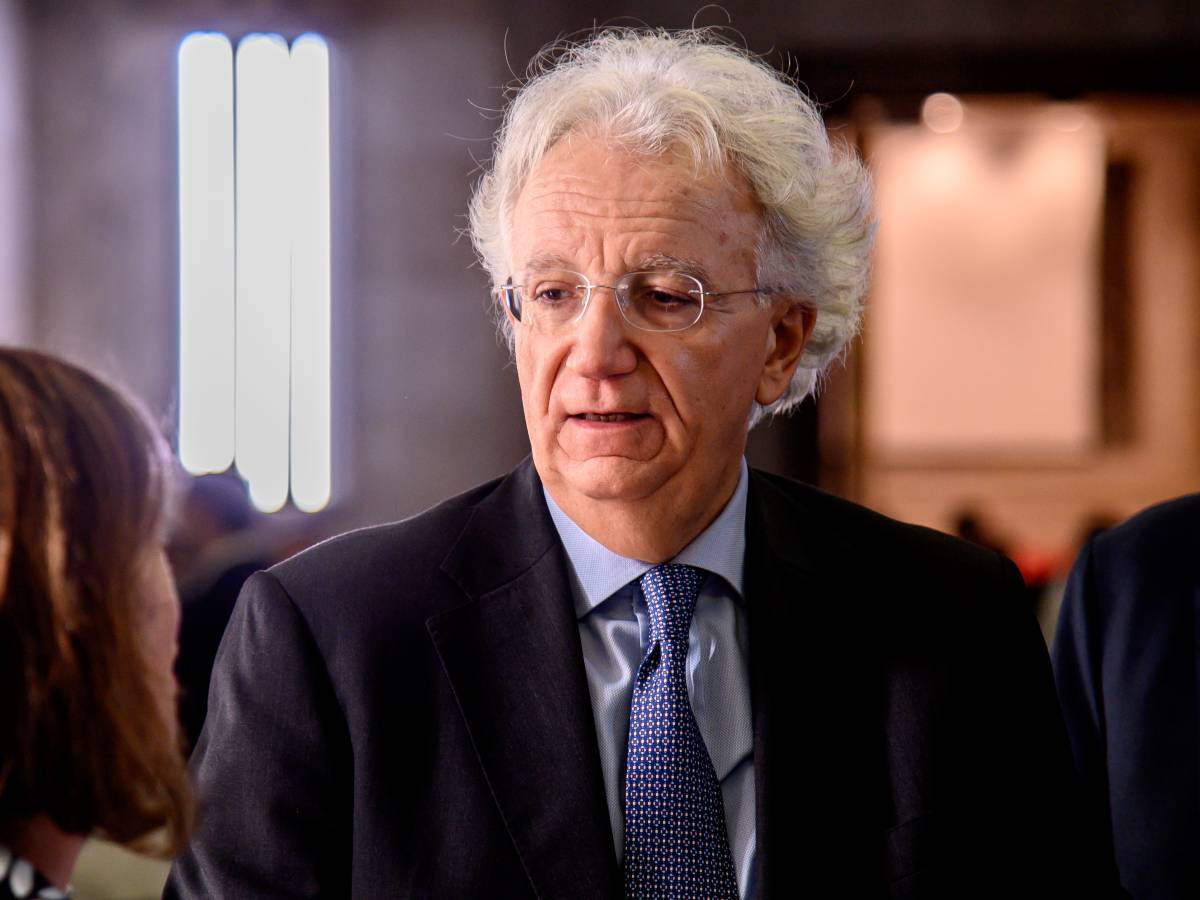 la sentenza 232 gi224 scritta ma il processo 232 in corso i legali ricusano il collegio da Ilgiornale.it la sentenza 232 gi224 scritta ma il processo 232 in corso i legali ricusano il collegio