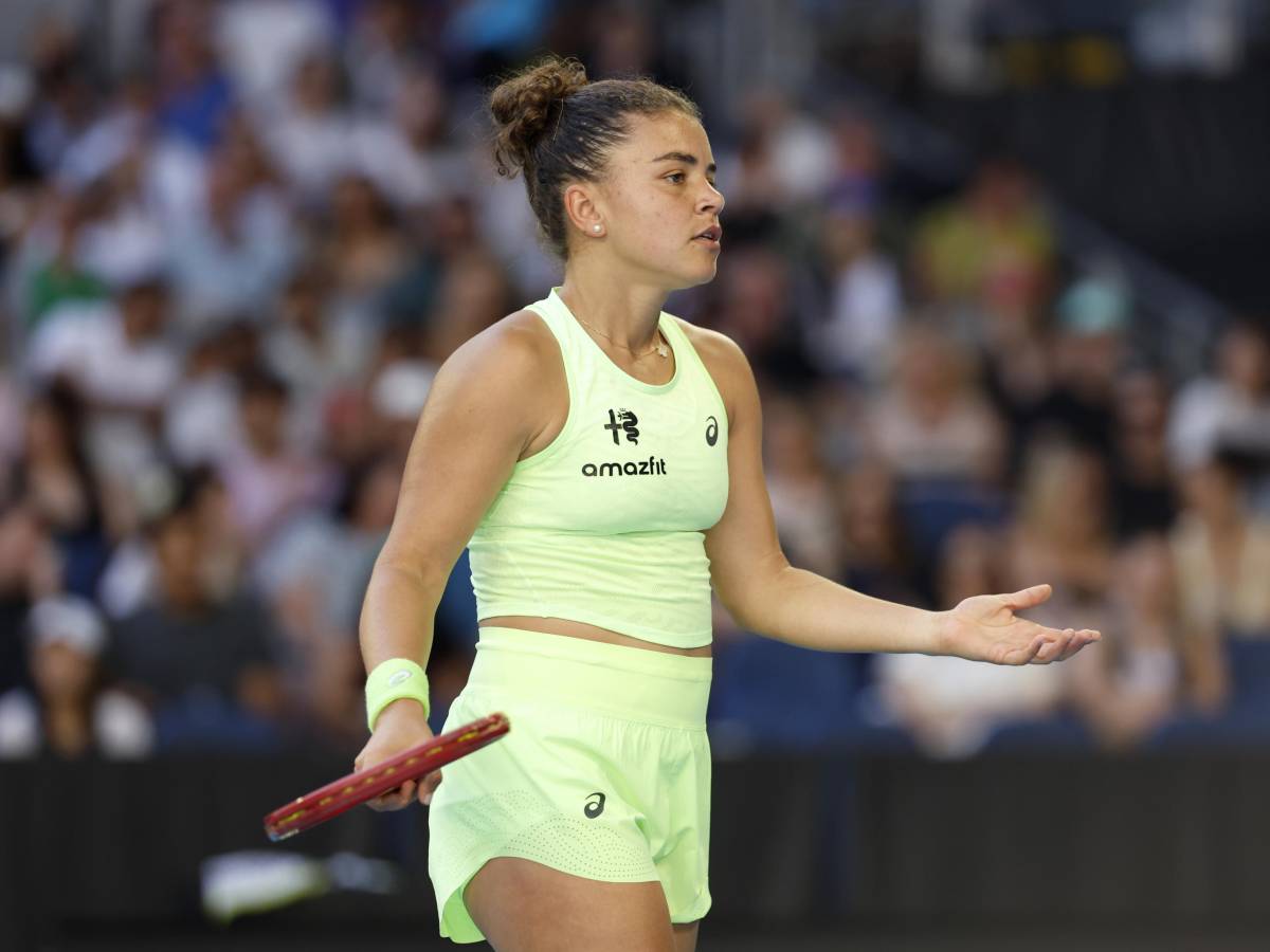 Australian Open, Paolini non è in forma: Jovic la elimina in due set Australian Open, Paolini non è in forma: Jovic la elimina in due set