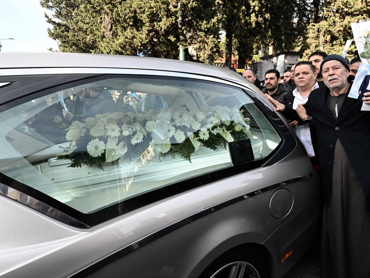 da anna wintour a claudia schiffer a roma l ultimo saluto a valentino da Ilgiornale.it da anna wintour a claudia schiffer a roma l ultimo saluto a valentino