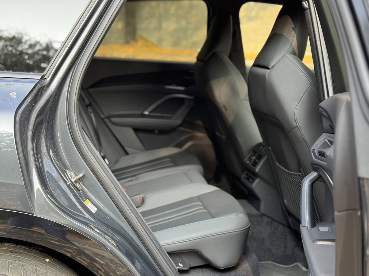 Audi Q5 TDI: guarda la gallery del rinnovato SUV tedesco, più tecnologico e moderno 12