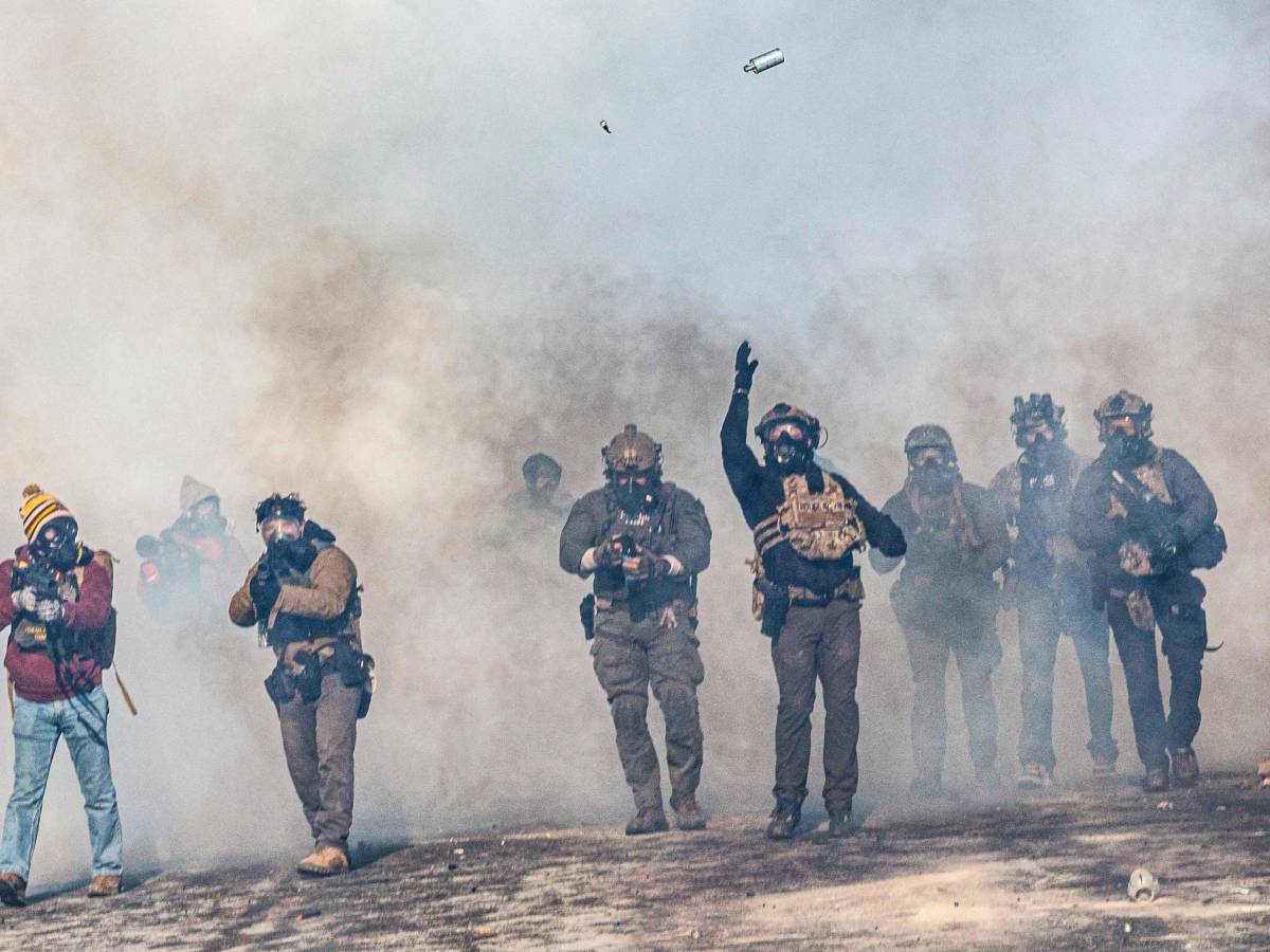 occupazione dell ice fomentano l insurrezione minneapolis accende lo scontro tra trump e i dem da Ilgiornale.it occupazione dell ice fomentano l insurrezione minneapolis accende lo scontro tra trump e i dem